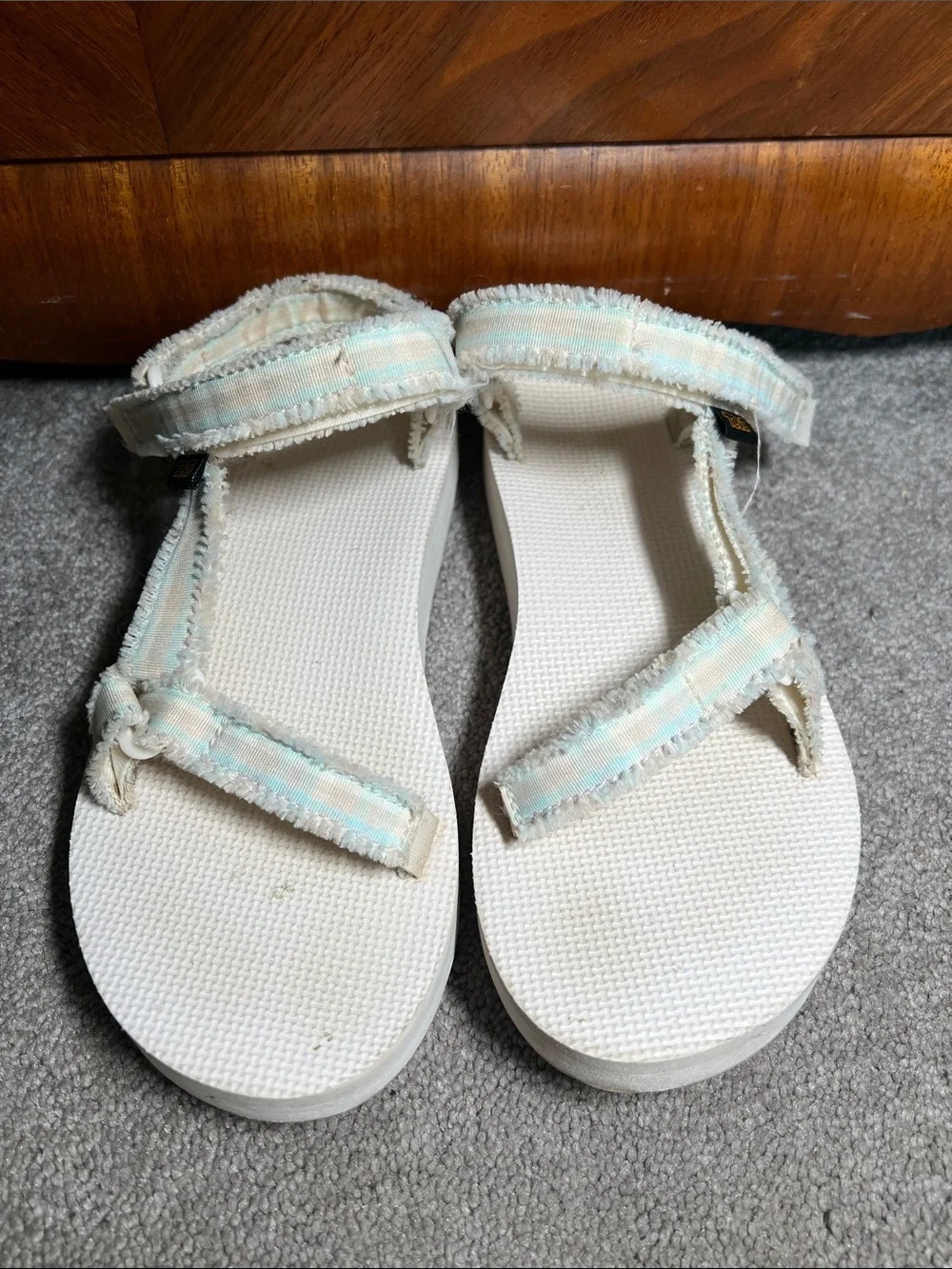 Teva Midform Fray Sandals White Gingham Size 8